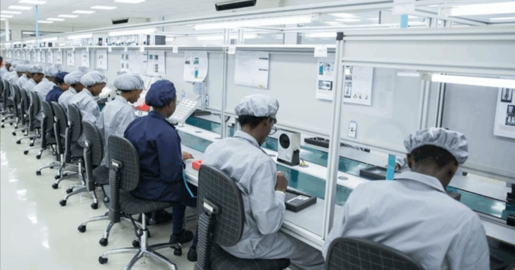 Smartphone Manufacturing in Africa_Mara Phones Production Assembly (Rwanda)